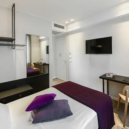 ゲストハウス La Bella 3*