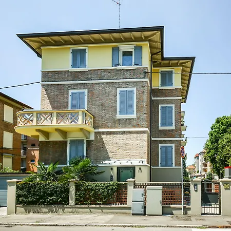 La Bella Konukevi 3*