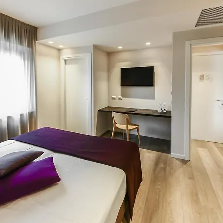 ゲストハウス La Bella モデナ