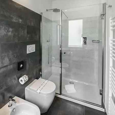 La Bella ゲストハウス モデナ